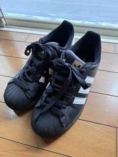 adidas スニーカー ブラック ホワイトABC Mart限定品のサムネイル