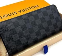 Louis Vuitton ダミエ グラフィット ジッピーウォレット - メルカリ