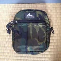 グレゴリー USA クイックポケット S カモ ショルダーバッグのサムネイル