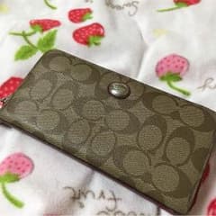 COACH 長財布のサムネイル