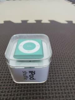 iPod shuffle2GB未使用のサムネイル