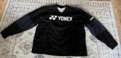 新品未使用　明日香大会限定　YONEX テニスウェア Vネックロンt ブラックのサムネイル
