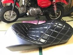 フォルツァMF10シートのサムネイル