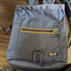 patagonia ネイビーリュックのサムネイル