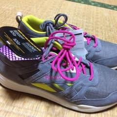 リーボックのサムネイル