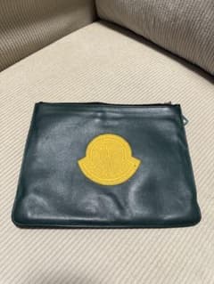 MONCLER クラッチバッグ グリーン レザーのサムネイル