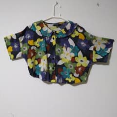 愛らしい花柄のボレロのサムネイル