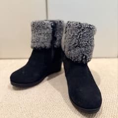 UGG ウェッジヒールショートブーツのサムネイル