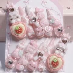 ネイルチップ 現品 量産型 地雷系 平成女児 ゴテゴテ ピンクのサムネイル