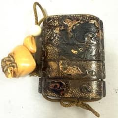 時代物　雲龍高蒔絵印籠　根付　かえる 時代物 雲龍高蒔絵印籠 根付 かえる - メルカリ