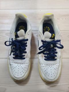 Nike ホワイト/ネイビー スニーカーのサムネイル