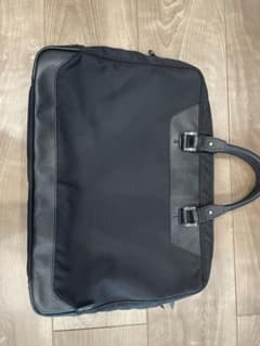 美品　タケオキクチ　ビジネスバックのサムネイル