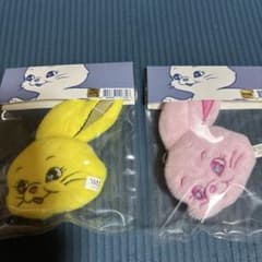 NewJeans FLUFFY KEYRINGイエロー、ピンク2個セットのサムネイル