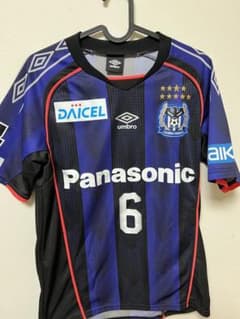初瀬亮選手のガンバ大阪時代、背番号6のユニフォームのサムネイル