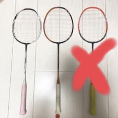 バドミントンラケットのサムネイル