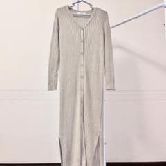 【美品】archives ロングニットワンピース ベージュ 上品 エレガントのサムネイル