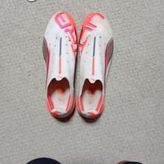 PUMA ULTRA サッカースパイクのサムネイル