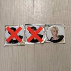 SEVENTEEN FOLLOW 缶バッジ ディノのサムネイル