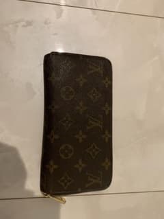 LOUIS VUITTONのサムネイル