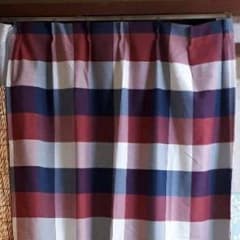 値下げしました！ニトリ　カーテン　ロッソのサムネイル