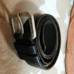 ディーゼルのベルトのサムネイル