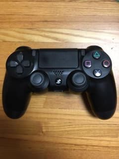 PS4 純正 コントローラーのサムネイル