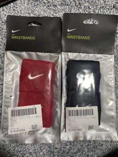 NIKE リストバンド　新品未開封　２セットのサムネイル