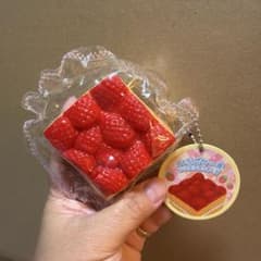 【minacocco様専用】いちごケーキ シリコンスクイーズのサムネイル