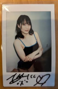 鈴村あいり 直筆サイン入り チェキ - メルカリ