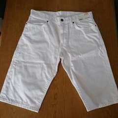 新品 未使用 白デニムハーフパンツのサムネイル