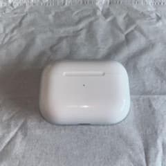 【hoo様専用】AirPods pro 本体 ホワイト 第1世代のサムネイル