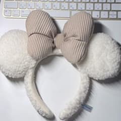 ディズニー　ミニー　カチューシャ　ベージュ　コーデュロイ　ボアのサムネイル