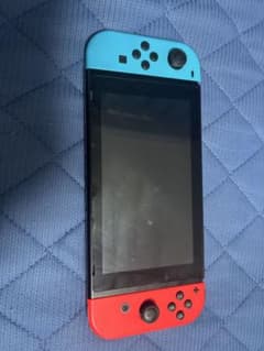 Nintendo Switch 本体 青/赤のサムネイル