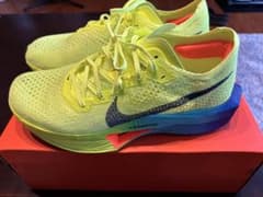 Nike ZoomX ヴェイパーフライ　next % ３　size27.5cmのサムネイル