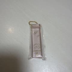 ちいかわ ホテルのキーホルダー 01 ピンク ガチャガチャ