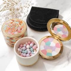 希少・廃盤】GUERLAIN メテオリット ビーユ＆コンパクトセット - メルカリ