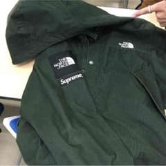 supreme north face コーデュロイ マウンテンパーカーのサムネイル