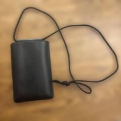 無印良品　スマホショルダーバッグ ブラック　サコッシュのサムネイル