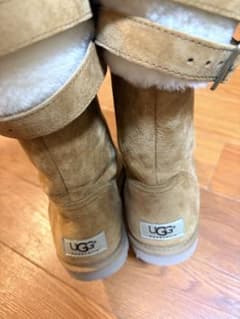 UGG ムートンブーツ ベージュのサムネイル