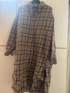 チェックシャツ