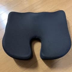 IKSTAR 骨盤矯正クッション ブラックのサムネイル