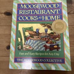 Moosewood Restaurant Cooks at Home 洋書のサムネイル