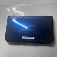 New Nintendo 3DS LL 本体 メタリックブルーと充電器のサムネイル