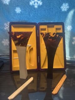 美品】津軽三味線 鼈甲撥 二本セット 撥ケース付き - メルカリ