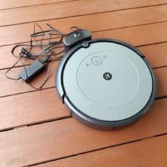ロボット掃除機本体 充電器付きのサムネイル
