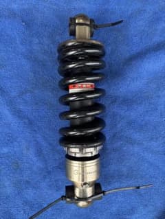 バ*ル様 ドラッグスター400 G-SUSPENSION リアサスペンションのサムネイル