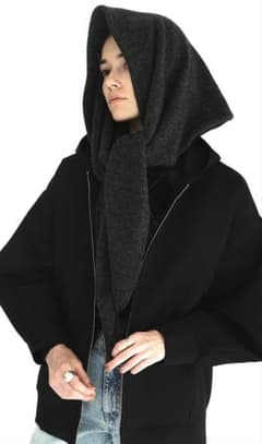 CLANE YAK KNIT TRIANGULAR STOLE - メルカリ