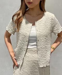 【新品未使用】ショート丈カーディガンのサムネイル