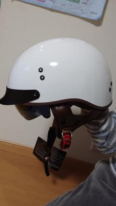 ハーフヘルメットのサムネイル
