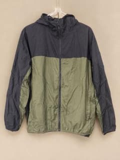 UNIQLO ポケッタブルパーカ メンズS オリーブ バイカラーのサムネイル